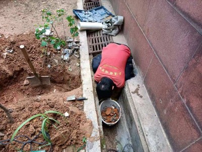 贵港管道疏通上门疏通下水道-贵港疏通各种管道