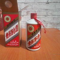 怎么从瓶盖这4个变化看五星茅台酒真