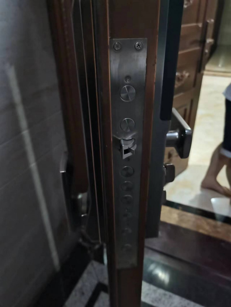 防盗门无法反锁的几种处理方法