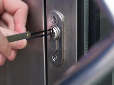 如果你在信宜市要开锁，我推荐鼎讯锁具！