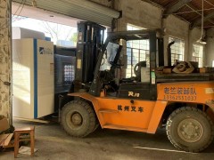 为何在工厂的仓库里面经常都能看到叉车的身影？