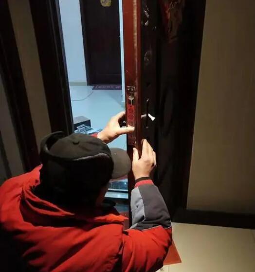 花垣县修锁附近开锁电话