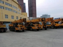 当吊车吊钩出现以上几种问题时，千万不能继续使用