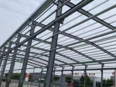 超高空的钢结构塔桅安装技术