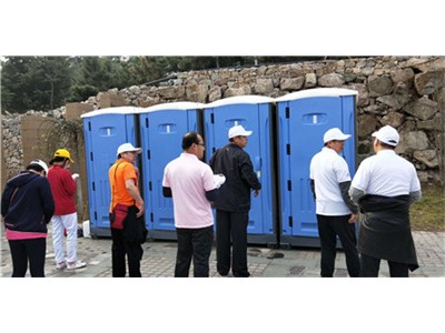 华晨宇日出演唱会现场移动厕所由立