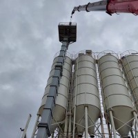 如果您在上饶要租吊车，如何才能联系得上宝建吊装公司？