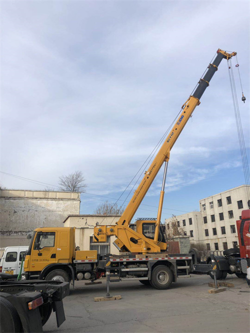 六盘水吊车租赁公司如何选择