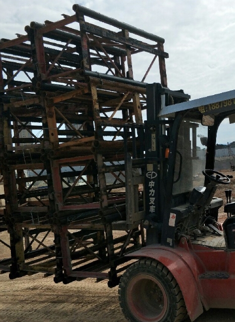 不同货物形状下，叉车装卸方式有何差异？