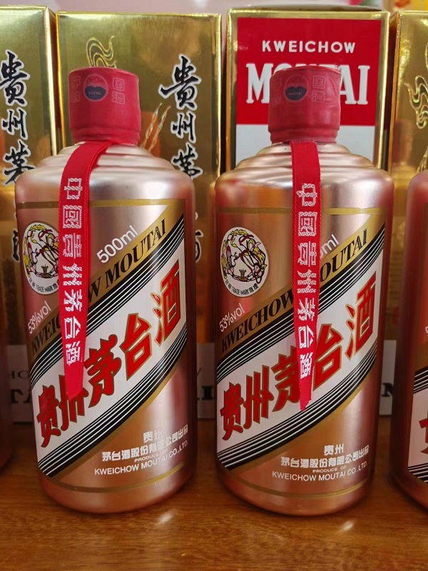抚顺名酒回收说说高端VS低端白酒差在哪儿