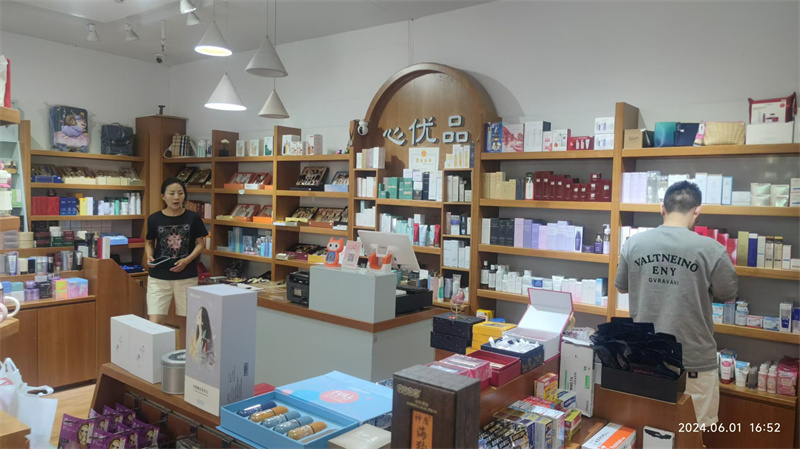 银川化妆品展柜布局技巧分享