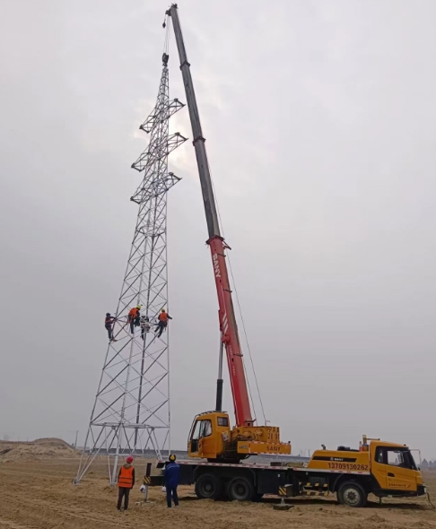 在吊装过程中，防止触电是一项非常重要的任务