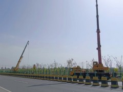 当吊车吊钩出现以上几种问题时，千万不能继续使用