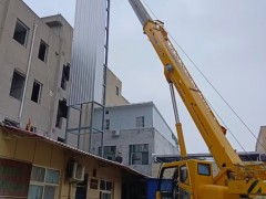 当吊车吊钩出现以上几种问题时，千万不能继续使用