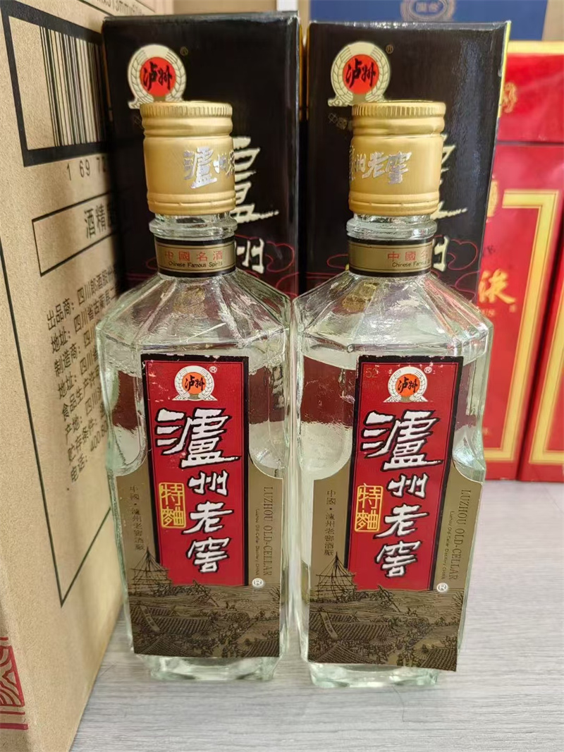 在夏季要怎样收藏白酒