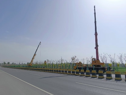 吊装超大型预制构件，重型吊车类型有何特点？