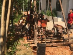 东莞打井公司提示打井机钻机轨道维护和钻头钻进过程应该注意的地方