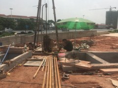 东莞打井公司提示打井机钻机轨道维护和钻头钻进过程应该注意的地方