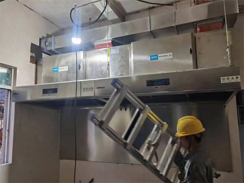 桂林厨房排烟净化的重要性和解决方案