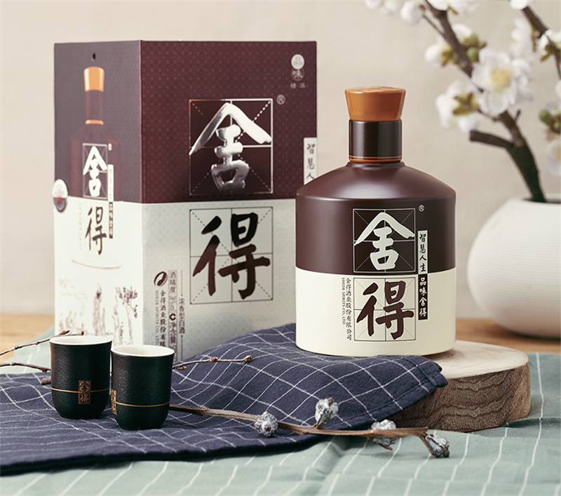 【德阳五粮液回收】专业诚信，公平价格，让您的闲置名酒变废为宝