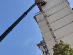 如何挑选到性能稳定的出租吊车？