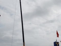 住宅楼施工遇到高空吊装难题？阳春专业吊车团队怎么解决？