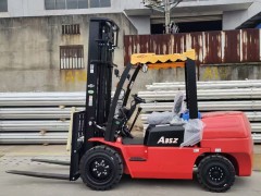 工程建设领域**** ，重庆叉车出租公司应对复杂工况挑战​