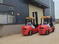 电商物流旺季神器，重庆叉车出租破解峰值作业难题​