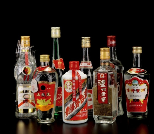 马鞍山回收飞天茅台酒周边回收