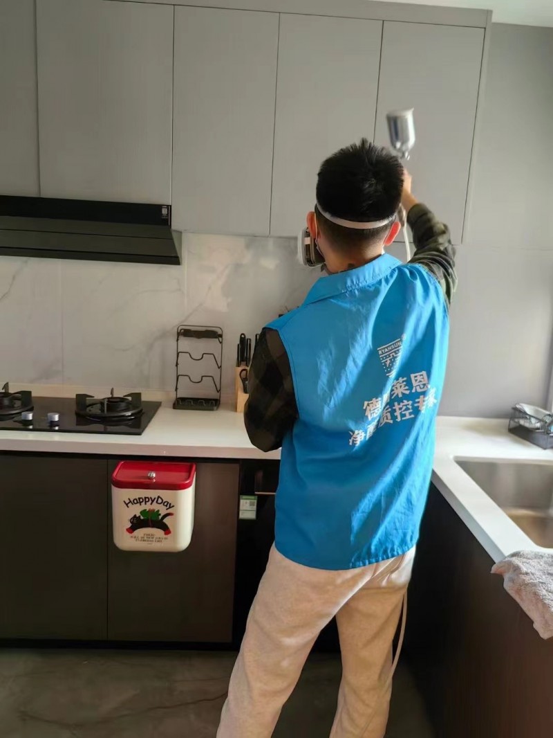 在秋季的时候进行室内除甲醛更为重要