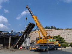 如何准确评估一个吊装项目的总体预算，避免中途超支？