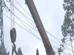 为什么说在城市里开吊车，是对司机技术的终极考验？