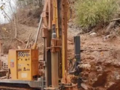 智能钻井时代来临：自动化设备如何精准避开地下溶洞？