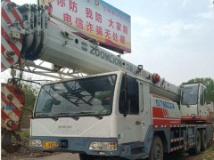 恶劣天气下租用吊车作业，费用和风险是否会增加？