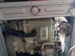 滚筒洗衣机门打不开？维修公司提供紧急解锁服务。