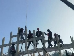 在松桃地区，那些规模较大的吊车出租公司，他们主要的服务客户类型是哪些？