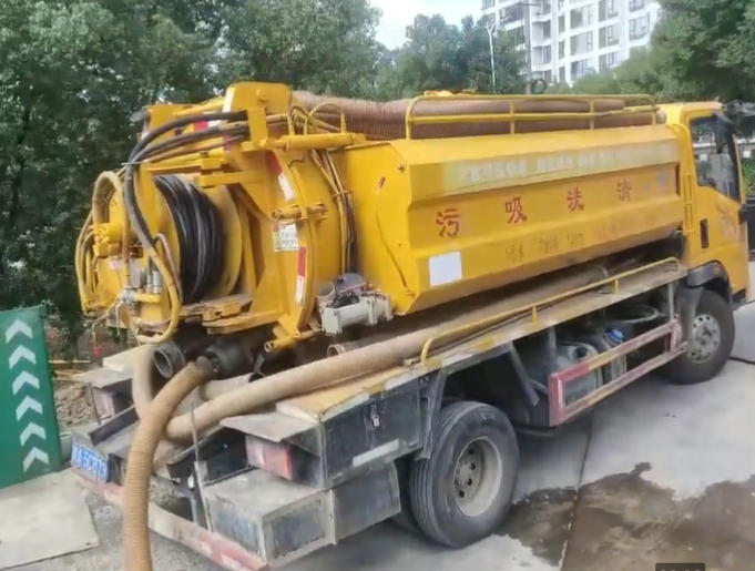 箱涵清淤工程为何危险？施工人员需要哪些特殊防护？