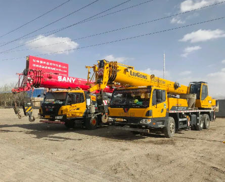 如何评估一家吊车租赁企业的服务能力，而非仅仅看价格？