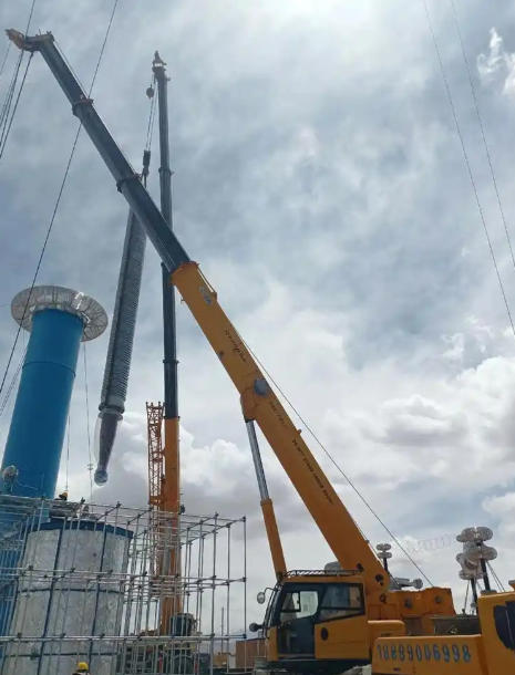 如何根据项目总进度计划，倒排出需要吊车进场的关键节点？