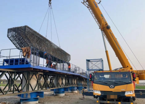 租赁一台吊车进行自家房屋的建材吊运，需要购买保险吗？