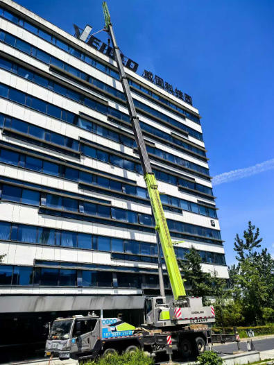 吊车作业遇到狭窄场地，德清老司机常用的解决方案！