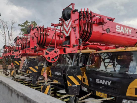 登高车租赁时，操作员资质比设备更重要吗？