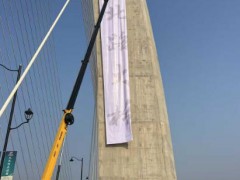 德清吊车出租如何计算台班费用？详解本地行情！