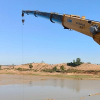 作为邻水本地专业的吊车出租团队必须满足的四个标准是什么？