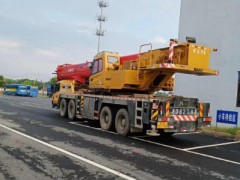 如何根据工程类型选择合适的吊车吨位与型号？