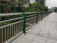 安徽高速道路护栏，融合科技与力学设计