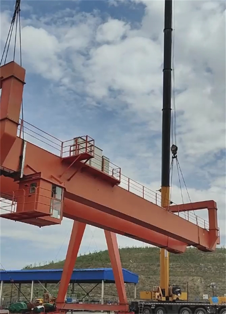 吊车对于建筑拆除工作的关键作用有多少？