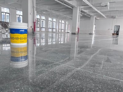 贵州厂房固化地坪让地面又纯又净，体验丝滑如玉的脚感