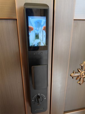 济南换锁选 C 级锁芯还是智能锁，安