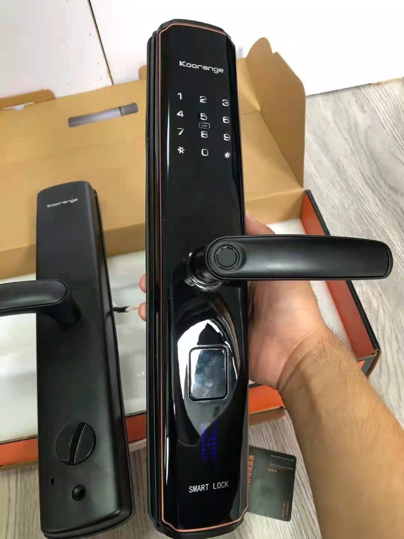 林芝汽车钥匙锁车内,哪里能无损开汽车锁?