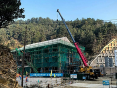 温岭业主必看：自建房吊装租吊车，安全操作和选择标准全解